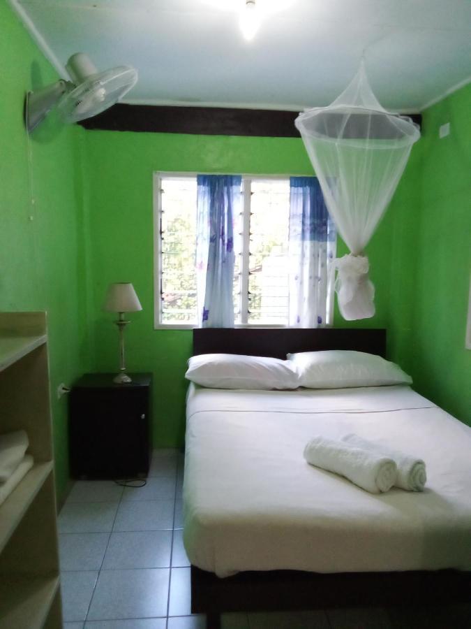 Island Home Honiara Eksteriør billede